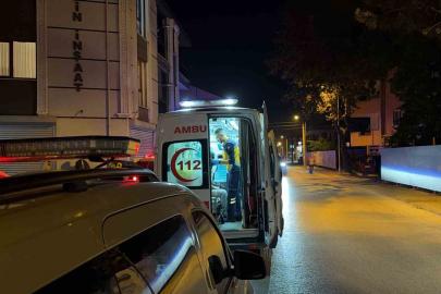 Düzce’de motosiklet kaldırıma çarptı: 2 yaralı