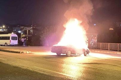 Düzce’de otomobil alev topuna döndü