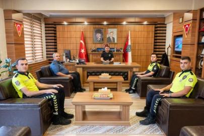 Emniyet Müdürü Çağlar, örnek davranış sergileyen polislerle bir araya geldi
