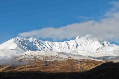 Erciyes’e kar yağdı, güzel görüntüler ortaya çıktı