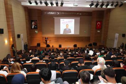 ERÜ’nün açılış dersi ’Terörsüz Türkiye İletişimi’ oldu