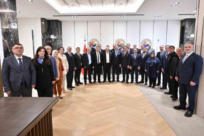 Erzurum Ticaret Borsası Meclisinden TOBB Başkanı Hisarcıklıoğlu’na ziyaret