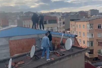 Esenler’de kasten öldürme ve farklı suçlardan aranan firari, polisten kaçarken çatıda yakalandı