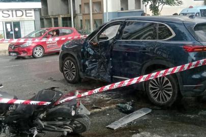 Esenyurt’ta motosiklet ile otomobil çarpıştı: 19 yaşındaki sürücü hayatını kaybetti