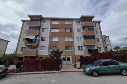 Eskişehir’de 2 yaşındaki çocuk 4 katlı binadan düştü