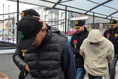 Eskişehir’de silahlı kavga ile ilgili 2’si çocuk 5 şüpheli adliyede