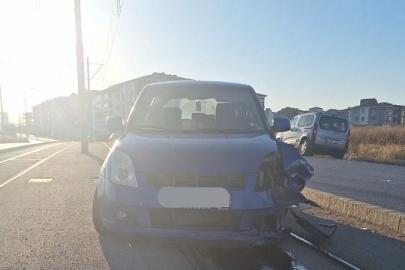 Eskişehir’de tramvay yolu üzerinde araç kazası: Seferler aksamalı yapılıyor