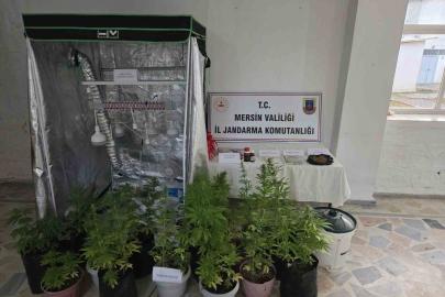 Evde özel bölme çıktı: Uyuşturucu üreten şüpheliler yakalandı