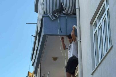Evini ateşe verdi, kiracısı canını hiçe sayıp kediyi kurtardı
