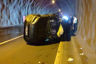 Eynesil tünelinde trafik kazası: 3 yaralı