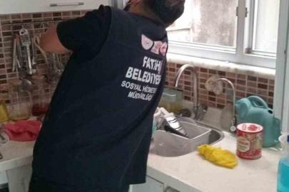 Fatih’te yaşlılara evde temizlik ve kişisel bakım desteği