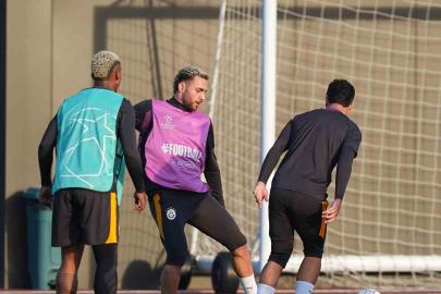 Galatasaray, Barcelona maçı hazırlıklarına devam etti