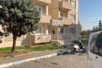 Gaziantep’te kimliğini unutan adayı polis KPSS’ye yetiştirdi