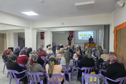 Gediz’de velilere okul ve aile eğitimi verildi