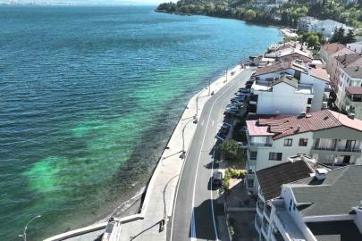 Gölcük Ulaşlı Sahili yeni görünümüne kavuştu