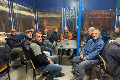 Gömeç de MHP İlçe yönetimi zeytincilerle bir araya geldi