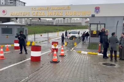 Görevinden uzaklaştırılan Üsküdar Belediye Başkanı Dedetaş ev hapsiyle tahliye edildi