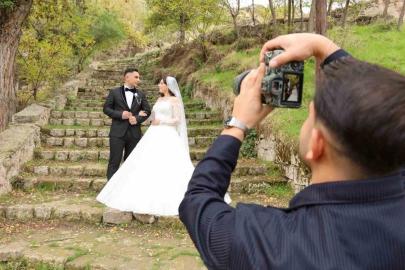 Güzelyurt gelin ve damatların fotoğraf platosu oldu