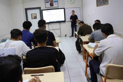 Haliliye’de gençlerin başarı yolculuğuna eğitim desteği