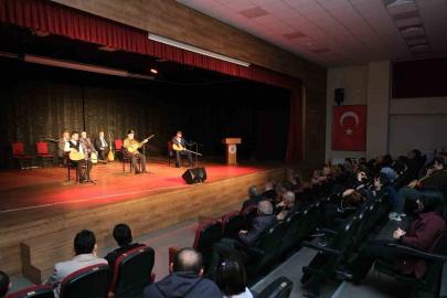 Halk ozanları Erzincan’da Aşıklar Gecesi’nde buluştu