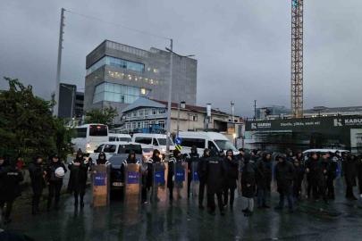 Halk TV’ye inceleme: Polis ekipleri arama yapıyor