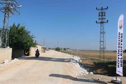 Harran’da yollar büyükşehir belediyesiyle yenileniyor