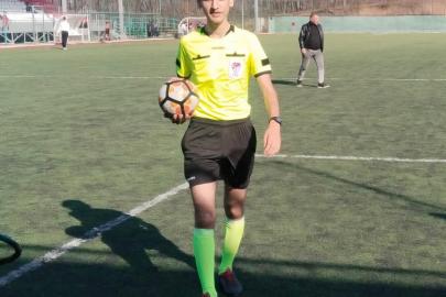 Hayal etti, azmetti, sahaya indi