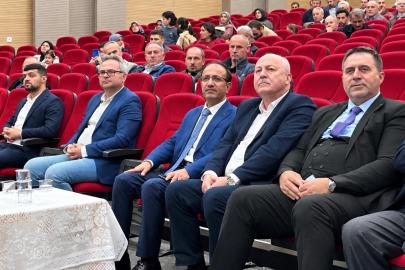 Hayrabolu’da "Hz. Peygamber ve Güzel Ahlak" konulu konferans düzenlendi