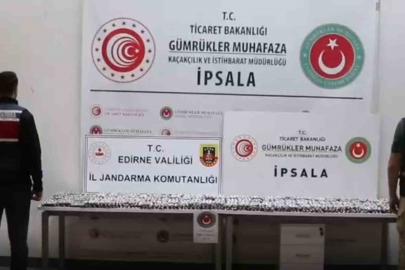 İpsala’da kamyonetin yolcu koltuğunun altından 17 bin 121 kapsül uyuşturucu çıktı