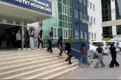 İskenderun’da SPA ve masaj salonlarına denetim: izinsiz çalıştırılan 23 kadın yakalandı