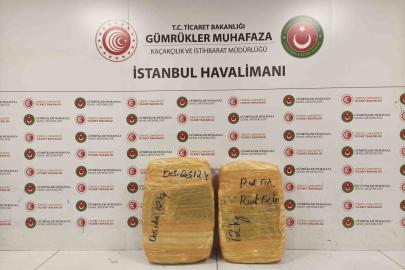 İstanbul Havalimanı’nda 25 kilo esrar ele geçirildi: 2 gözaltı