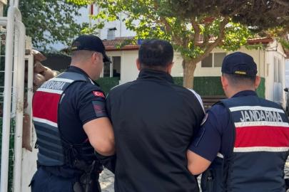 İzmir’de 10 yıl 10 ay kesinleşmiş hapis cezası bulunan firari yakalandı