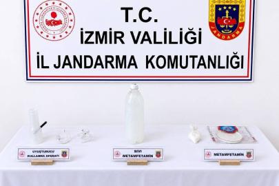 İzmir’de jandarmadan uyuşturucu operasyonu: Sıvı metamfetamin ele geçirildi