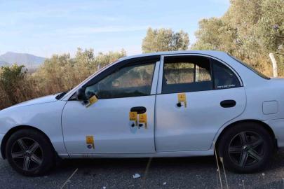 İzmir’de otomobildeki şahsa silahlı saldırı: 1 ölü