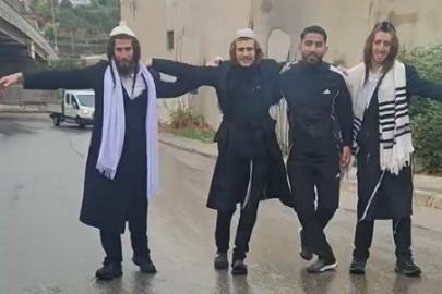 İzmir’de Yahudiler Netanyahu’nun gidişini kutladı