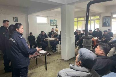 Jandarmadan silah ruhsatı bulunan vatandaşları bilgilendirdi