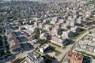 Kahramanmaraş’ta deprem izleri yerini yeni yapılara bıraktı