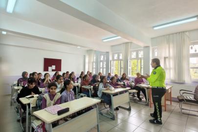 Kahta’da öğrencilere trafik güvenliği eğitimi verildi