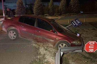 Karaman’da bariyerlere çarpan otomobilin plakasına 46 bin lira ceza