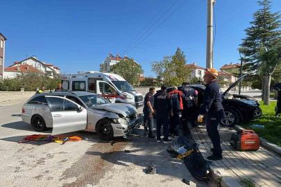 Karaman’da otomobil ile cip çarpıştı: 3 yaralı