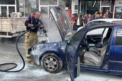 Karaman’da seyir halindeki otomobil alev aldı