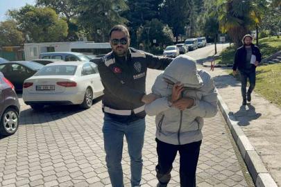 Karısını bıçaklayan zanlı tutuklandı