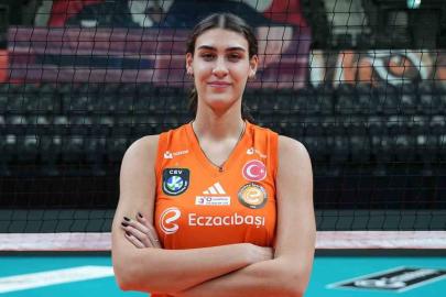 Karmen Aksoy, Eczacıbaşı’nda