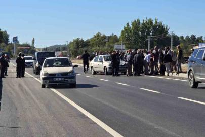 Karşıya geçmek isterken otomobilin çarptığı yaşlı adam hayatını kaybetti