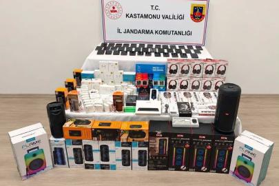 Kastamonu’da çok sayıda kaçak elektronik ürün ele geçirildi