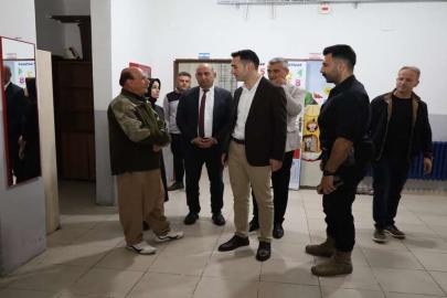Kaymakam Kaya Ortabağ’da okulun ihtiyaçları yerinde incendi