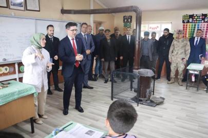 Kaymakam Sakızcı Akçakale İlkokulunu ziyaret etti