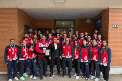 Kayserili sporcular Paris’ten 3 madalyayla döndü