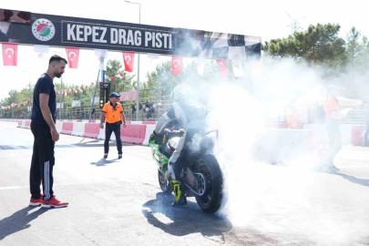 Kepez MotoDrag Şampiyonası’nda motorlar ısındı, final yarın