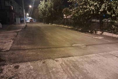 Kilis’te kazanın ardından rögar kapağının bulunduğu noktaya asfalt döküldü